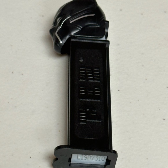 Marvel Black Panther PEZ Dispenser - Picture 11 of 11